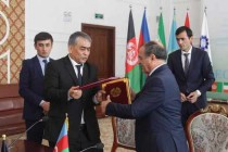 امضای یادداشت تفاهم همکاری میان کتابخانه های ملی تاجیکستان و آذربایجان