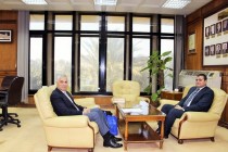 دیدار سفیر تاجیک با رئیس کتابخانه ملی مصر