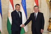 دیدار رئیس جمهوری ازبکستان با نخست وزیر تاجیکستان در دوشنبه
