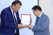 چین تعداد برسیه ها برای شهروندان تاجیکستان را افزایش داد