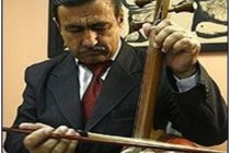 در شام فرهنگی تاجیکستان در فرانسه دولتمند خالف، خواننده معروف تاجیک در پاریس هنرنمای کرد و اتباع این کشوررا خوشحال کرد