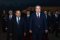استقبال امامعلی رحمان، رئیس جمهوری تاجیکستان در فرودگاه بین‌المللی شهر باکو