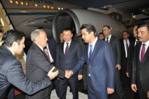 رئیس جمهوری قزاقستان جهت شرکت در همایش سران کشورهای اتحادیه کشورهای مستقل به تاجیکستان آمد