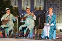 خواننده های تاجیکستان در نخستین همایش بین‌المللی صنعت مقام در ازبکستان شرکت می‌کنند