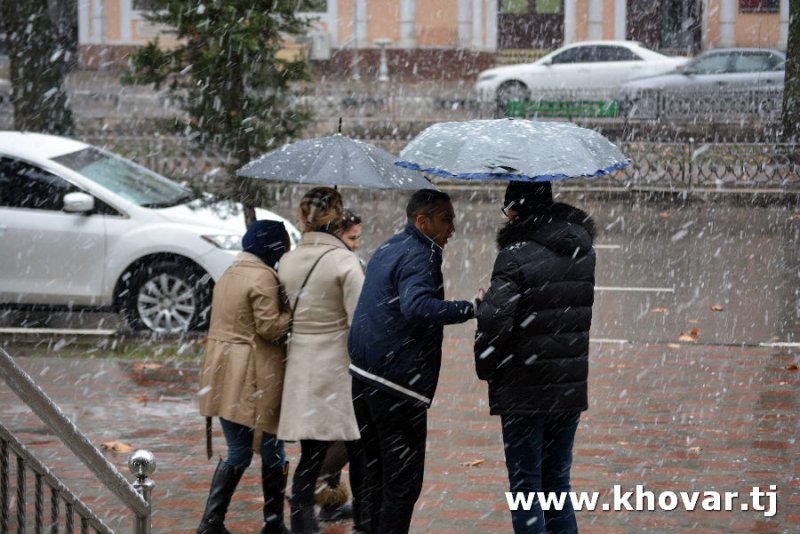 امروز در تاجیکستان باران و برف می‌بارد