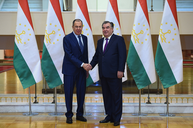 دیدار و گفتگوی امامعلی رحمان، رئیس جمهوری تاجیکستان با سرگی لاوروف، وزیر امور خارجه فدراسیون روسیه