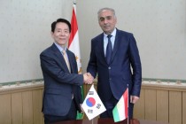وزیر فرهنگ کشورمان با کاردار سفارت کره در تاجیکستان دیدار و گفتگو کرد