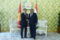 امامعلی رحمان و صورنبای ژینبیکوف، سران کشورهای تاجیکستان و قرقیزستان دیدار و گفتگو کردند
