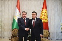 امامعلی رحمان، رئیس جمهوری تاجیکستان با صورنبای ژینبیکوف، رئیس جمهوری قرقیزستان دیدار و گفتگو کردند