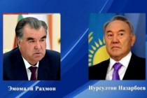 امامعلی رحمان، رئیس جمهوری تاجیکستان به نورسلطان نظربایف، نخستین رئیس جمهوری قزاقستان پیام ارسال کردند