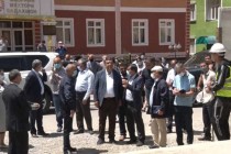 بازدید گروه کاری دولت تاجیکستان از ساختمان های جشنی در شهر خاروغ استان بدخشان