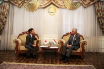 خسرو ناظری و تاکایوکی میاشیتا در مورد روابط دوجانبه تاجیکستان و ژاپن گفتگو کردند