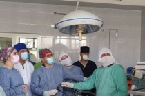 برای اولین بار پزشکان تاجیک با موفقیت جراحی سرطان رحم و کلیه را انجام دادند