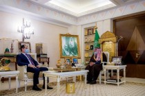 ملاقات سفیر تاجیکستان با امیر منطقه قصیم عربستان سعودی