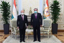 امامعلی رحمان، رئیس جمهور جمهوری تاجیکستان با عبدالعزیز کامل اف، وزیر امور خارجه جمهوری ازبکستان ملاقات کرد