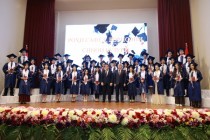 40 دانشجو از دانشگاه پزشکی دولتی تاجیکستان “دیپلم عالی” دریافت کردند