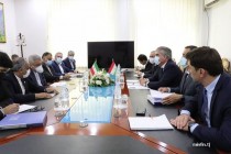 قهارزاده و اردکیان مسئله توسعه همکاری های اقتصادی و تجاری بین تاجیکستان و ایران را بررسی کردند