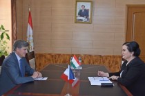 رئیس گروه دوستی مجلس نمایندگان تاجیکستان با سفیر فوق العاده و تام الاختیار فرانسه در تاجیکستان دیدار کرد