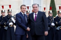 کاخ الیزه: امانوئل مکرون، امامعلی رحمان، رئیس جمهور جمهوری تاجیکستان را جهت سفر به فرانسه دعوت کرد