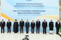 امامعلی رحمان، رئیس جمهور جمهوری تاجیکستان در پانزدهمین اجلاس سران کشورهای اعضای سازمان همکاری اقتصادی (ECO) در عشق آباد ترکمنستان شرکت کردند