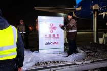چین به تاجیکستان 500 هزار دوز واکسن “CoronaVac” و 502 هزار سرنگ تحویل داد