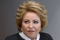 والنتینا ماتوینکو، رئیس شورای فدراسیون مجلس فدرال روسیه وارد دوشنبه شد