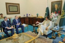 سراج الدین مهرالدین در اسلام آباد با نخست وزیر و وزیر امور خارجه پاکستان دیدار کرد