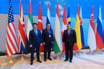 هیئت تاجیکستان در همایش بین المللی سرمایه گذاری در تاشکند شرکت کرد