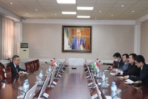 همکاری های تجاری و اقتصادی بین تاجیکستان و عمان در وزارت توسعه اقتصاد و تجارت تاجیکستان بررسی شد