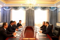 معاون وزیر امور خارجه جمهوری تاجیکستان با مدیران کشوری بانک جهانی دیدار کرد
