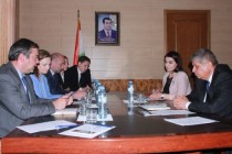 نمایندگان مجلس نمایندگان تاجیکستان با کارشناسان کمیسیون ونیز شورای اروپا دیدار کردند