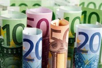 در ایالات متحده آمریکا، یورو در سال 2023 ارزان تر از دلار خواهد شد. کاهش نرخ ارزهای آمریکای و اروپای در تاجیکستان ادامه دارد
