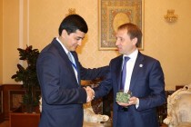 خبرگزاری روسی اسپوتنیک: روسیه به تاجیکستان در حل مشکل ذوب شدن یخچال های طبیعی کمک می کند