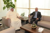 سفیر تاجیکستان در کویت با معاون مدیرکل اتاق بازرگانی و صنایع و رئیس دانشگاه کویت دیدار و گفتگو کرد