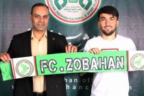 احسان پنجشنبه، فوتبالیست تاجیکستانی رسما بازیکن باشگاه “ذوب آهن” ایران شد