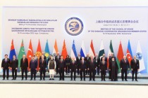 امامعلی رحمان، رئیس جمهور جمهوری تاجیکستان در نشست شورای سران کشورهای عضو سازمان همکاری شانگهای در شهر سمرقند شرکت کردند