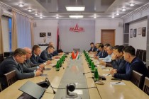 هیئت تاجیکستان از کارخانه خودروسازی مینسک و تاسیسات BelAZ بازدید کرد
