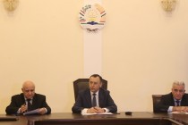 سفیر تاجیکستان در روسیه با دانشجویان تاجیکستان و اعضای شورای جمعیتی سفارت دیدار کرد
