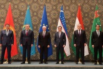 سراج الدین مهرالدین در نشست وزرای امور خارجه آسیای مرکزی و اتحادیه اروپا شرکت کرد