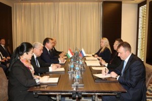 Vaziri-tandurustii-Federatsiyai-Rusiya-bo-imkonoti-so-ai-tandurustii-To-ikiston-shinos-gardid-1