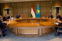 امامعلی رحمان، رئیس جمهور جمهوری تاجیکستان با سفر دولتی به قزاقستان می روند