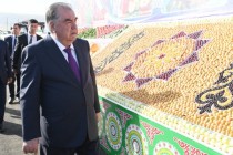 امامعلی رحمان، رئیس جمهور جمهوری تاجیکستان کارخانه خشک سازی میوه و قنادی شرکت “آب خاولینگ” را در ناحیه خاولینگ افتتاح کردند