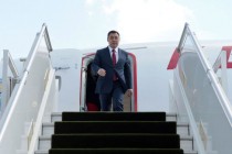 سدیر جپاروف، رئیس جمهور جمهوری قرقیزستان وارد تاجیکستان شد