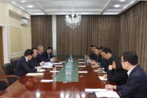تاجیکستان و چین همکاری در راستای اجرای پروژه های راه سازی را گسترش می دهند