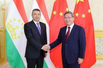 قاهر رسول زاده، نخست وزیر جمهوری تاجیکستان با لی تسین، رئیس شورای دولتی جمهوری خلق چین دیدار کرد