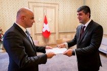 سفیر تاجیکستان استوارنامه خود را به رئیس کنفدراسیون سوئیس تسلیم کرد