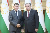 امامعلی رحمان، رئیس جمهور جمهوری تاجیکستان با یوگنی کوایشف، استاندار سوردلوفسک فدراسیون روسیه دیدار و گفتگو کردند