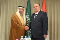 امامعلی رحمان، رئیس جمهور جمهوری تاجیکستان با خالد الفالح، وزیر سرمایه گذاری پادشاهی عربستان سعودی دیدار و گفتگو کردند