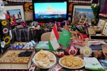 غرفه تاجیکستان در نمایشگاه بین المللی عشق آباد مورد تحسین قرار گرفت