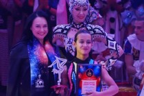 یاسمن نظرآوا در جشنواره بین المللی سیرک کودکان مقام دوم را کسب کرد